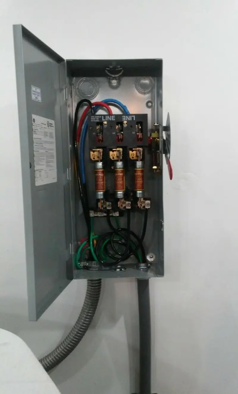 Three-phase disconnect switch installed for Smoke Detector Installation in Boardman